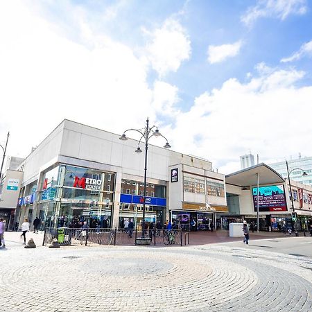 Spacious Flat With Patio & Parking In City Centre Reading Dış mekan fotoğraf