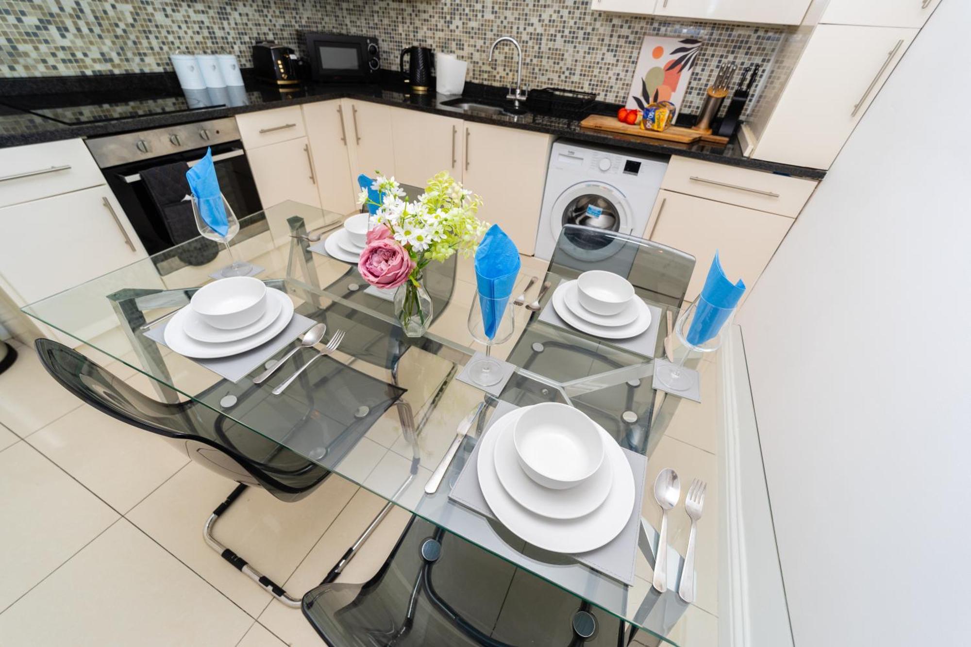 Spacious Flat With Patio & Parking In City Centre Reading Dış mekan fotoğraf